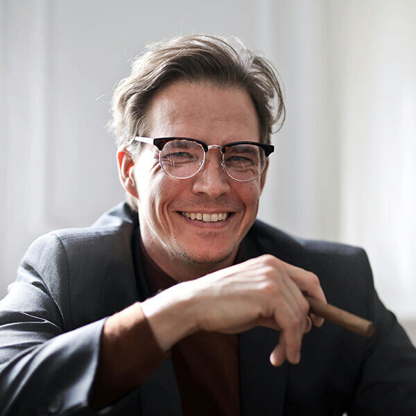 Headshot of Jared Oliver